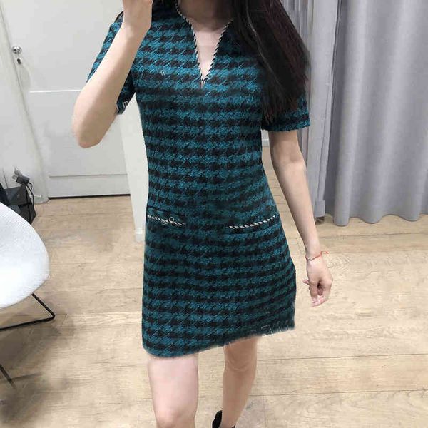 

casual dresses short sleeved v-neckline tweed green check dress, Black;gray