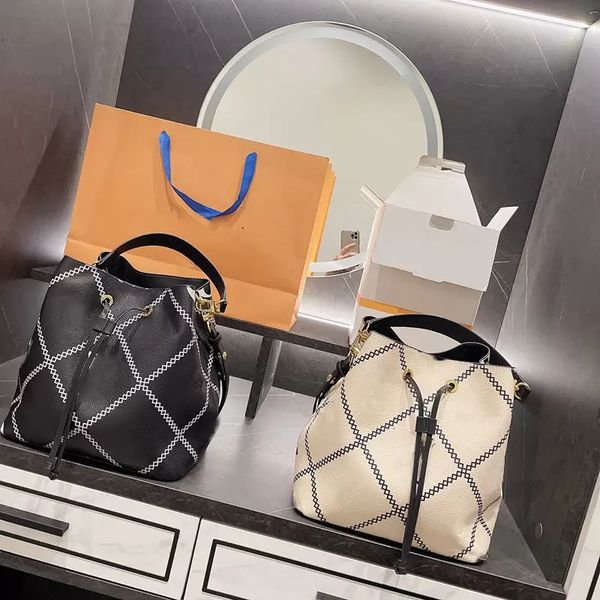 

classic flower designer bucket bags france womens calfskin genuine leather drawstring detchable crossbody large capacity multi pochette luxu