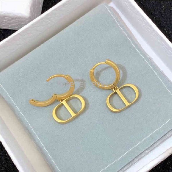 

est 80% off outlets new classic letter earrings women's net red, Yellow