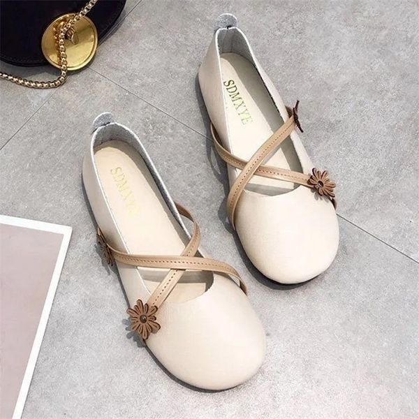 

designer round toe mary jane ballet shoes women casual comfort retro loafers fashion classic soft leather flats white black 220616