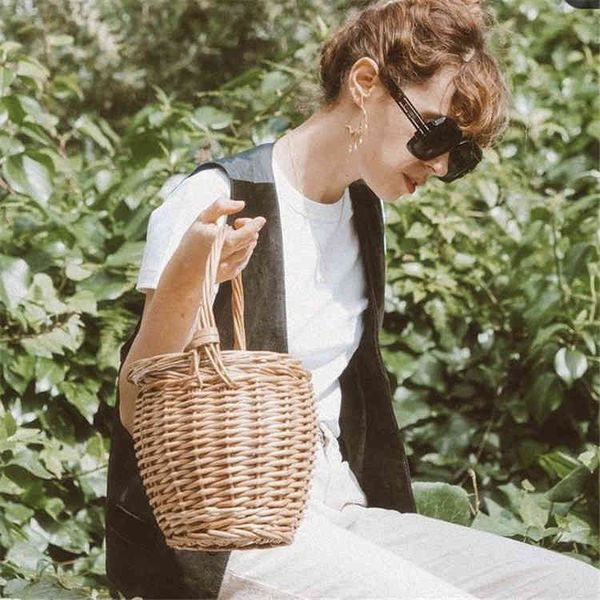 

sunglsses fshion personlity ig ox str sme sunglsses sign, White;black