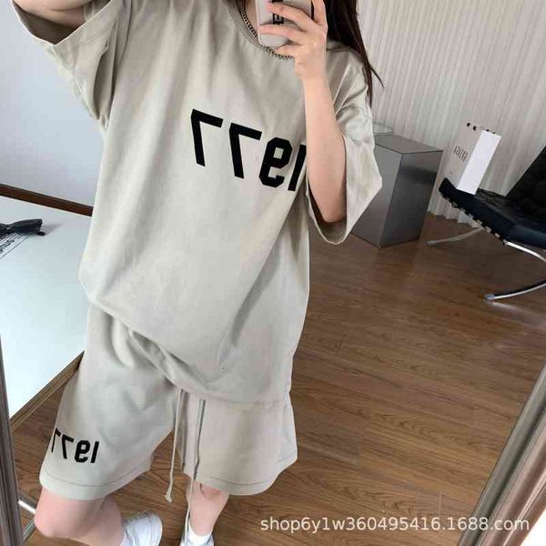 

50% discount bagsfear of god new fog essentials 1977 flocking double thread suit short sleeve shorts for men and women, White;black