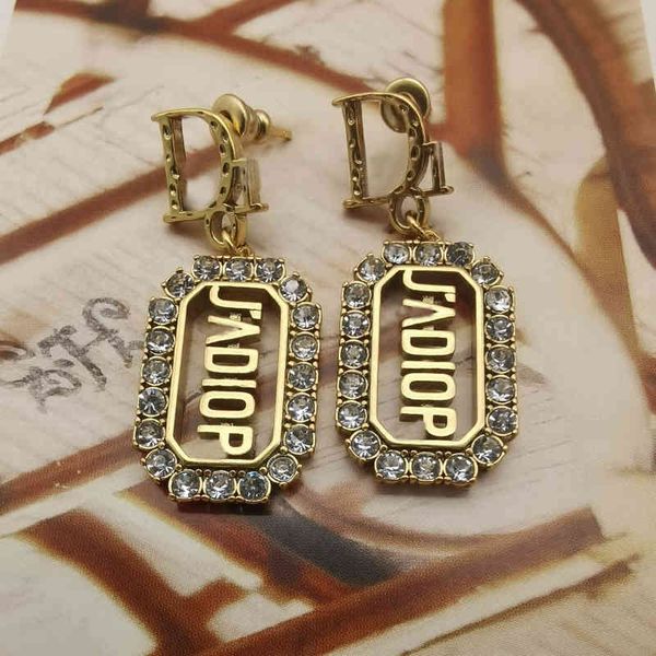 

2022 factory wholesale new high version light luxury high sense net red earrings female ll2c, Golden
