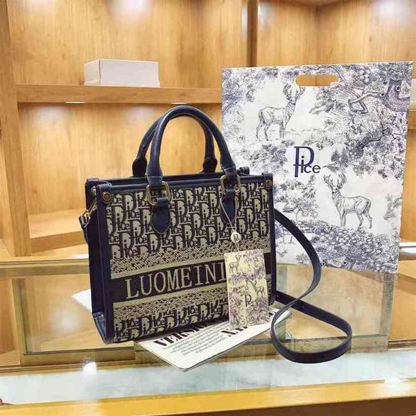 

20% off sitewide 2022 luxury bags embroidered bag