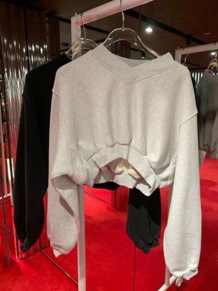 

women's shorts designer aw king 21 autumn and winter v-neck plush short solid color high waist sports casual sweater rxa1, White;black