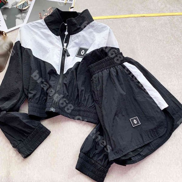 

designer women tracksuit luxury two piece pants quick dry light summer sun protection suit zipper jacket shorts suit logo ch..el brand sport, White