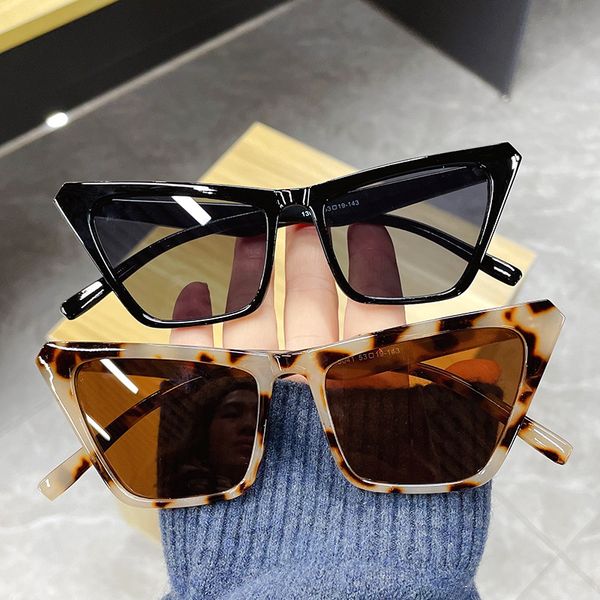

Retro Sunglasses for Wamen Leopard Print Cat Eyes Fashion INS Personality Candy Color Hip Hip PC Frame Glasses Simple Big Sunglasses hot
