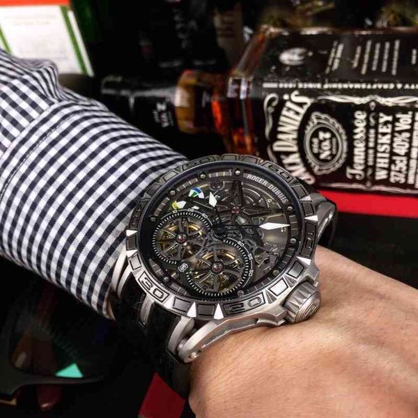 

roge dubuis excalibur 46,10 tourbillon 10 point full tourbillon, a transparent fully automatic mechanical movement as the perfect, Slivery;brown
