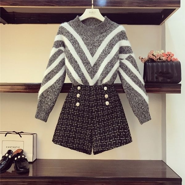 

fall winter t shorts sweater set women striped mohair pullover knitted high waist plaid button shorts 2 piece set xl y200110, White