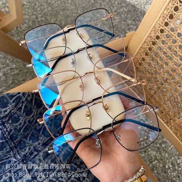 

50% discount for factory direct salesd home cd019 women's pure ultra titanium frame can be equipped with myopia and blue light, White;black