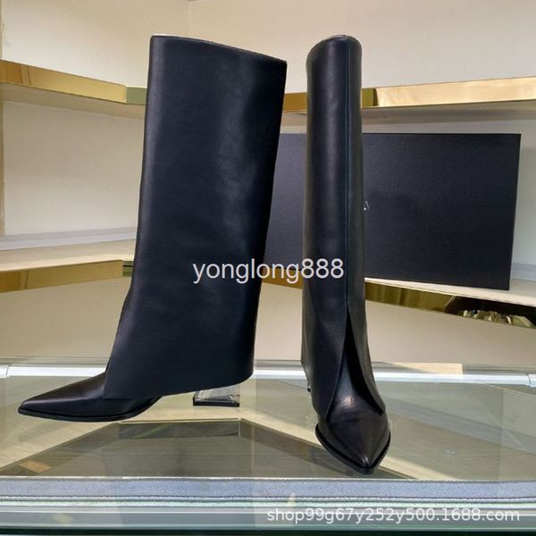 

boots pointy pants and boots are extremely simple fashionable, Black