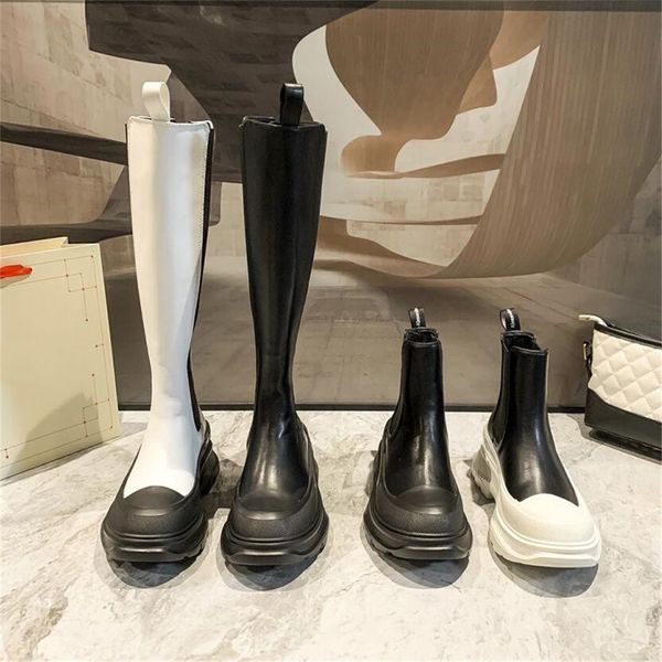 

2022 high luxury classic martin ankle boots winter women solid leather fashionable designers casual wedding dress platform party dating offi, Black
