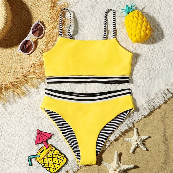 Tape Trim Girl Swimsuit Kids Sport Two Piece Informações Infantis de Swim de 7 a 14 anos Conjunto de biquíni adolescente Meninas de maiô de banheira 220426