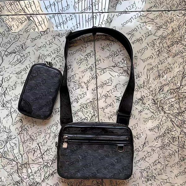 

2021 design a stylish two-piece set messenger small postman bag suitable for the fashionable choice of daily life211b