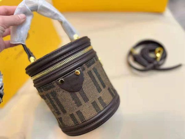 

designer shoulder bags women bucket bag luxurys crossbody messenger handbag canvas fashion drawstring pocket makeup box case lady shopping p
