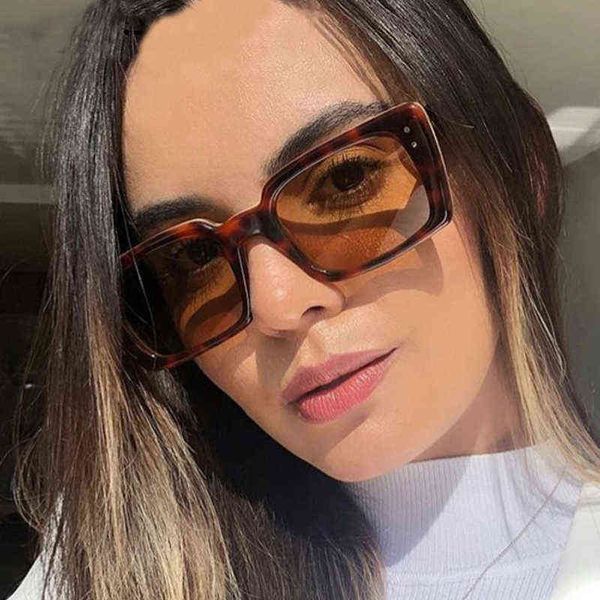 

vintage small rectangle sunglasses women rivet black shades brand designer plastic square sun glasses men travel driving lunette 220728, White;black