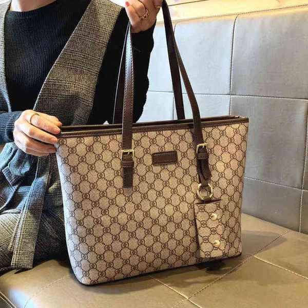 

factory outlet deals 2022 new trend fashion atmosphere shoulder bag large capacity handbag high grade retro women tote bag