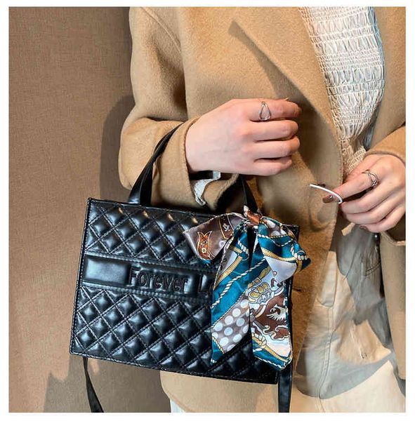 

2022 spring new lingge large capacity bag fashion silk scarf tote one shoulder slant cross handbag