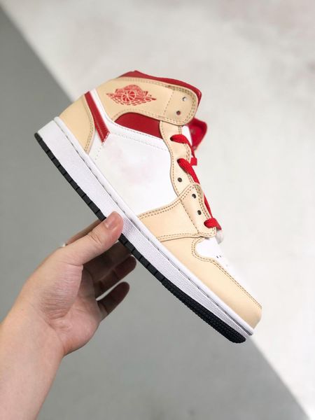 

with box 2022 1 mid basketball shoes men women beige and red 1s sneaker
