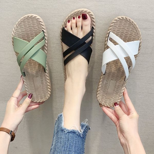 

new style slippers for women in summer versatile flip flops popular cute sandals for young girls beach shoes indoor outdoor 210301, Black