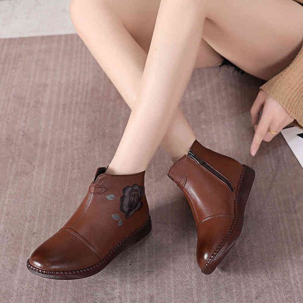 

boots national style mother cotton shoes women's leather flat bottom autumn and winter middle-aged elderly large 41-43 short boots ah6t, Black