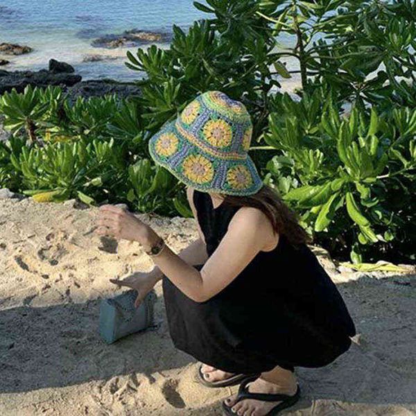 

2022 fashion handmade straw basin hat sun protection foldable sun outdoor travel bucket hat flowers fisherman hat street y220702, Blue;gray