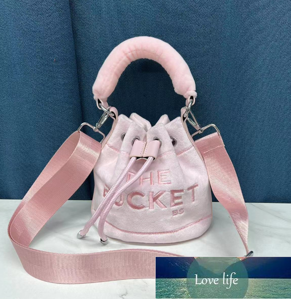 

western style women's bag new european and american retro bucket bag fashion simple portable messenger bags