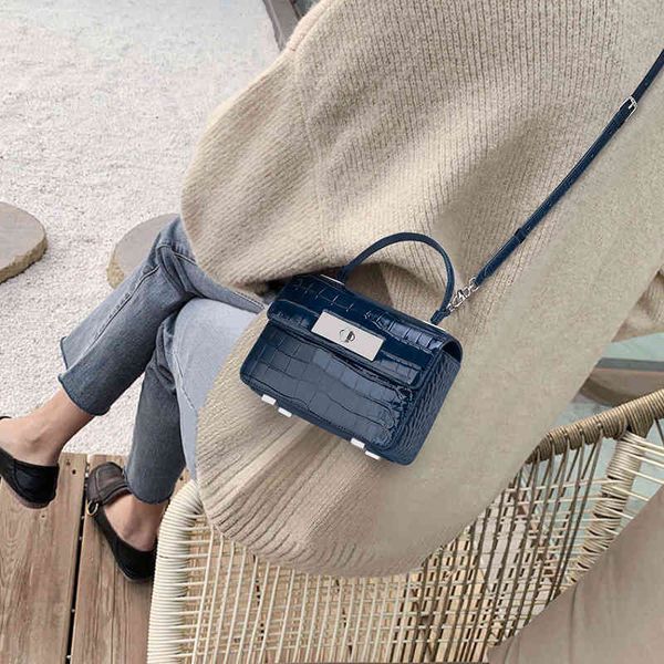

new women's korean leather bag trend single shoulder messenger small crowd design high-capacity commuter bag
