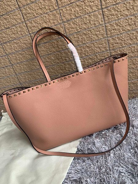 

2022 premium shoulder tote fresh and comfortable mother's day gift