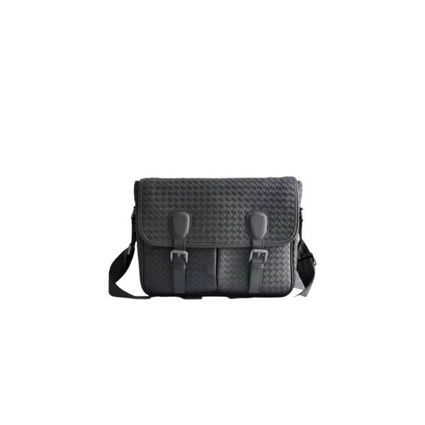 

luxury design new business large-capacity woven cross-body messenger men's bag