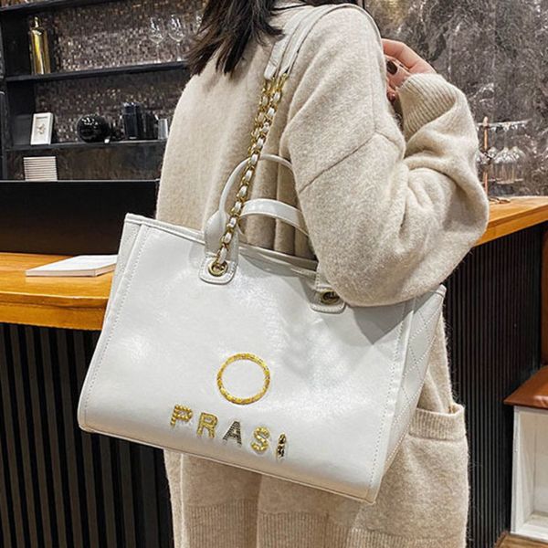 

luxury fashion women's handbags beach bags brand ch metal badge tote bag designer small mini evening handbag female capacity large leat, Black;red