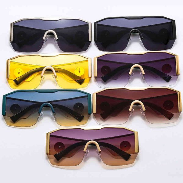 

designer medussa cycle luxurious fashion sport sunglasses versage woman mens european american high grade super oversized frame sunglasses m, White;black