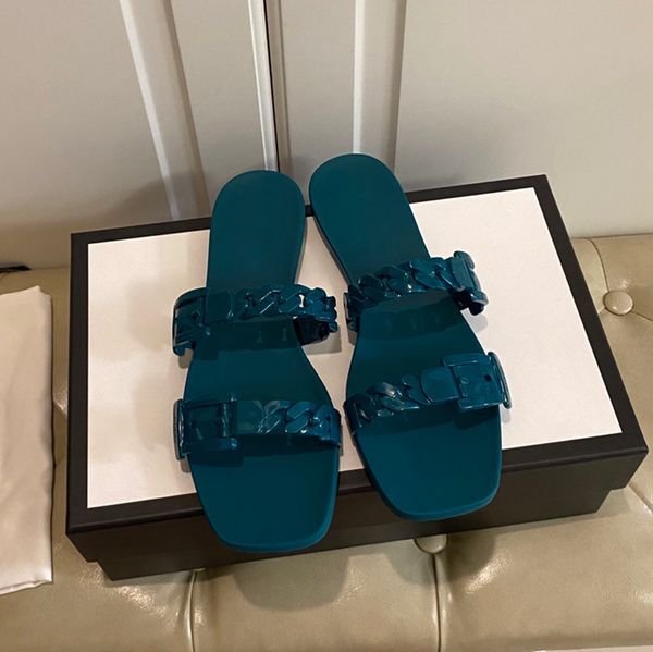 Tasarımcı Sandalet Kadın Terlik Marka Düz Renkli Düz Terlik Moda Plastik Zincir Jöle Sandalları Lüks Patent Deri Şekleli Sandalet Kutu