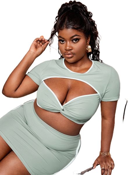 

sxy plus cut-out twist contrast binding crop p1b7#, Black