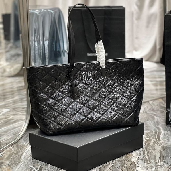 

designer bags grade leather brand new retro versatile cross texture bag 38cm