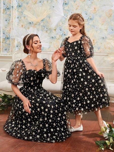 

1pc allover floral puff sleeve mesh dress s3es#, Black;gray