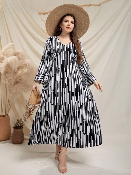 

plus geo print trumpet sleeve dress v0jq#, Black