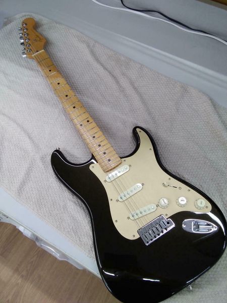 

electric guitar ultra st same of the pictures