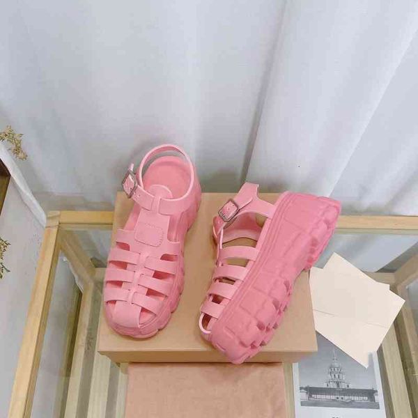 

the sandals summer in of women's gladiator sandals in retro leather round head buckle and enlarged waist, Black