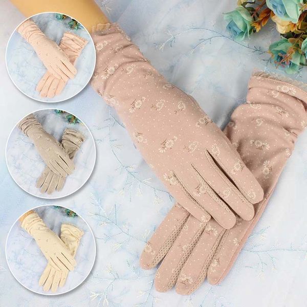 Kadınlar yaz dantel eldivenleri çiçek açık dokunmatik ekran parmak eldivenleri nefes alabilen bayanlar pamuk güneş kremi kaymaz sürüş eldivenleri