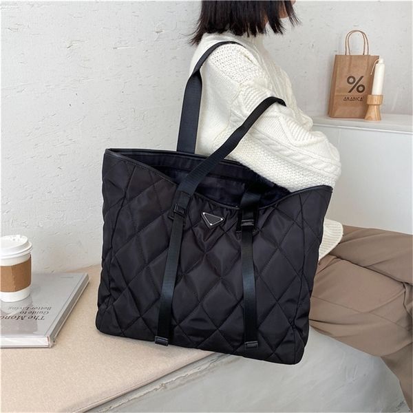 

lingge embroidered thread women's 2022 new fashion nylon cloth one shoulder handbag armpit tote bag t7op 60% off online