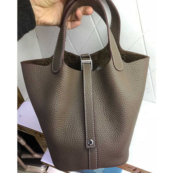 

showecomfort01 store 2022bag women's bucket bag cowhide women's bag vegetable basket 18cm 22cm handbag simple litchi pattern