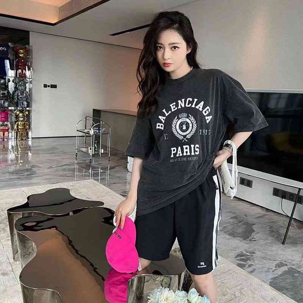 

2022 designer bal t shirt correct version 2022 paris b home used washed crown wheat print men's and women's loose fashion short sl, White;black