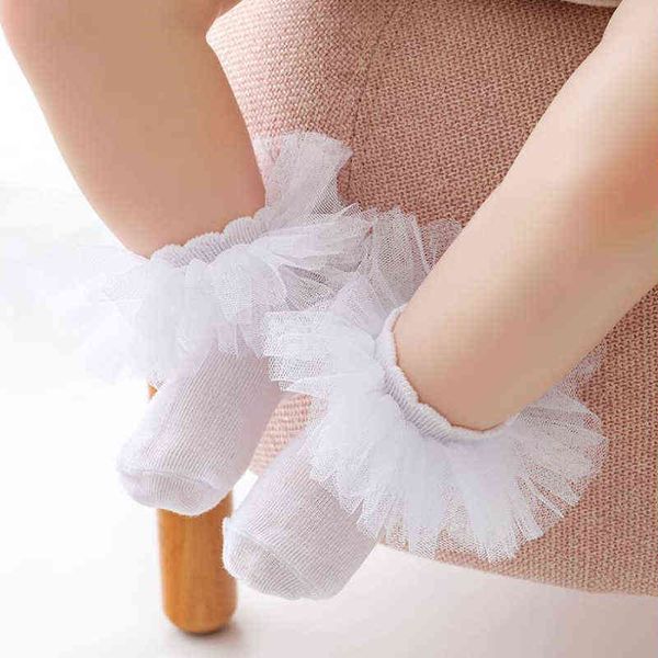 

sweety newborn baby girl combed cotton socks lace mesh embellishment solid color princess infant babe ruffle short l220716, Pink;yellow