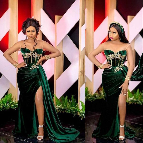 

2021 arabic emerald dark green velvet mermaid evening dresses gold lace appliques long sleeves illusion neck high split formal prom gowns ve, Black;red