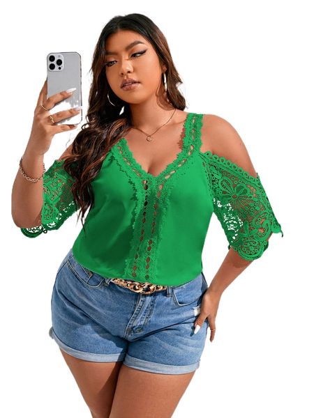 

plus contrast guipure lace cold shoulder blouse y3qv#, Black