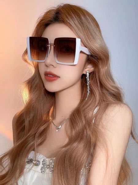 

sunglasses for woman 2022 designer retro summer 6518 anti-ultraviolet driving fishing fashion random box, White;black