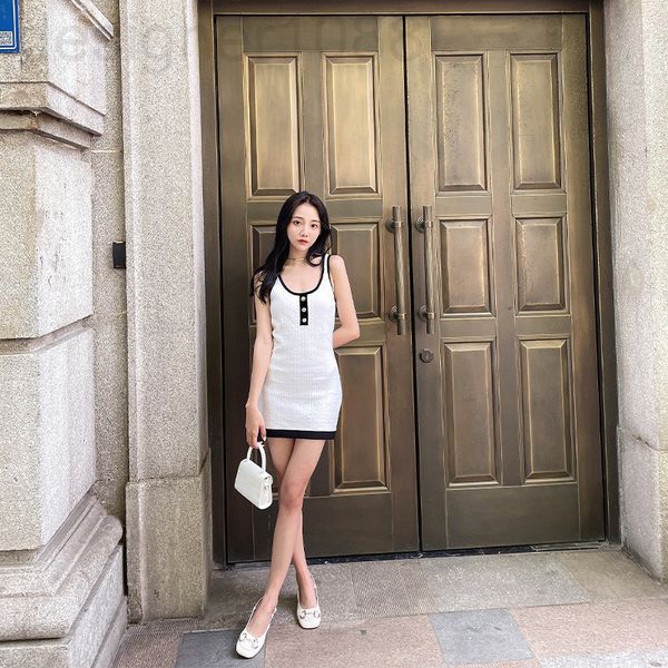 

women's pants & capris designer 2021 summer women's casual fashion slim fit comfortable contrast jacquard vest sleeveless sweater, Black;white