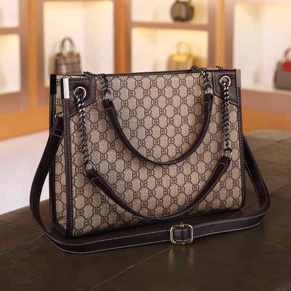 

designer handbags hong kong bag women's 2022 new fashion net red versatile messenger shoulder high capacity