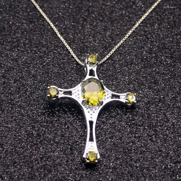 Colares pendentes Hermosa Elegant Cross Holy Green Peridot Silver Color for Women Charms Chain Colar 20 polegadas